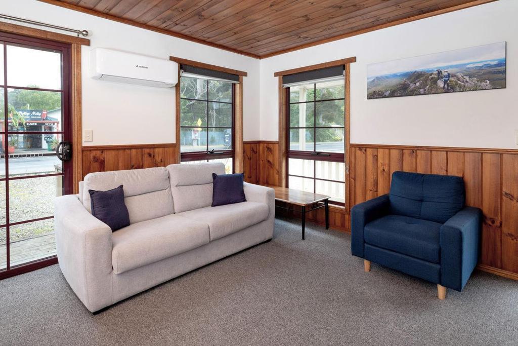 Kitty'S Cottages - Managed By Big4 Strahan Holiday Retreat Exteriér fotografie