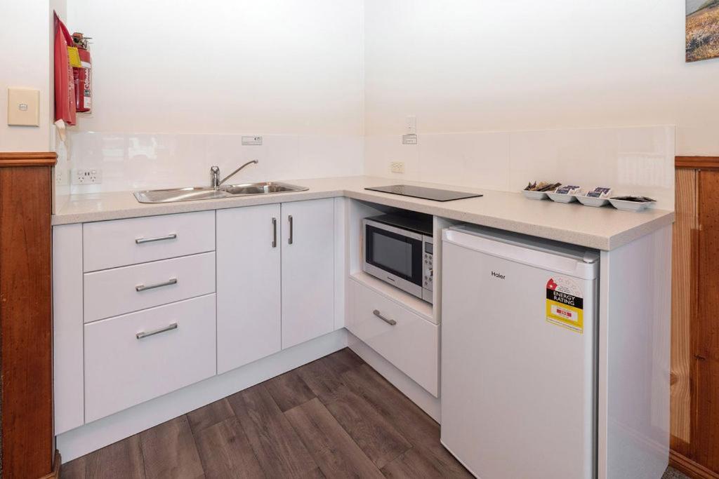 Kitty'S Cottages - Managed By Big4 Strahan Holiday Retreat Exteriér fotografie