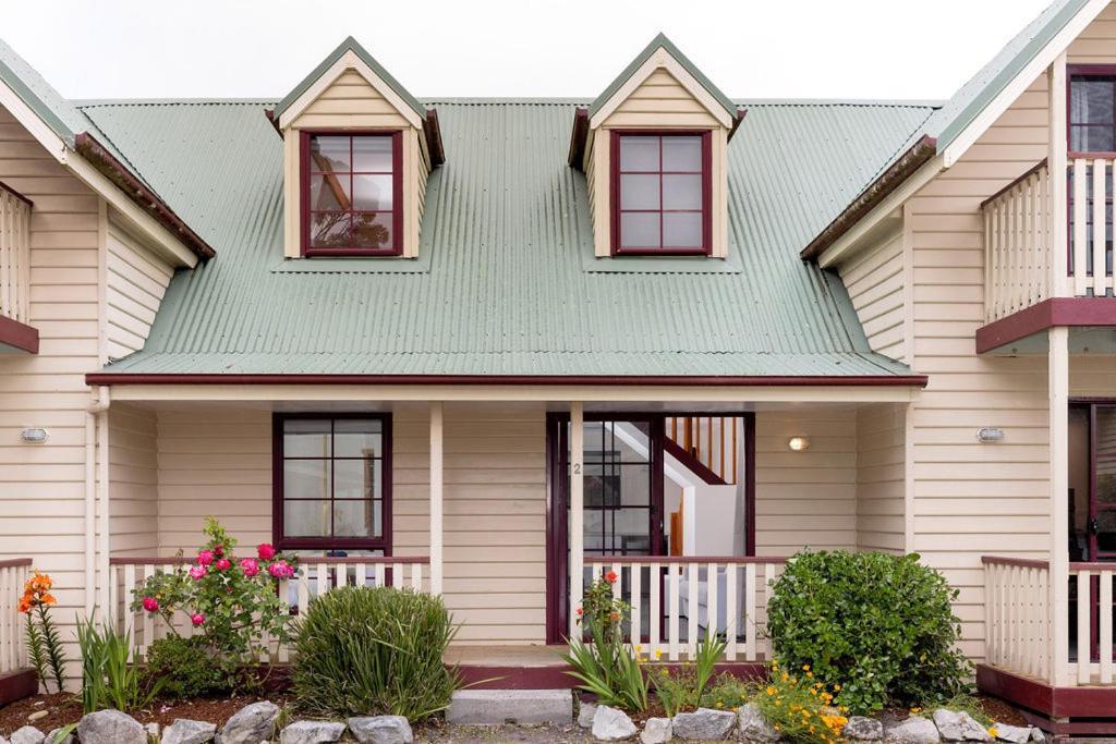 Kitty'S Cottages - Managed By Big4 Strahan Holiday Retreat Exteriér fotografie