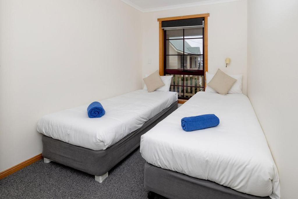 Kitty'S Cottages - Managed By Big4 Strahan Holiday Retreat Exteriér fotografie