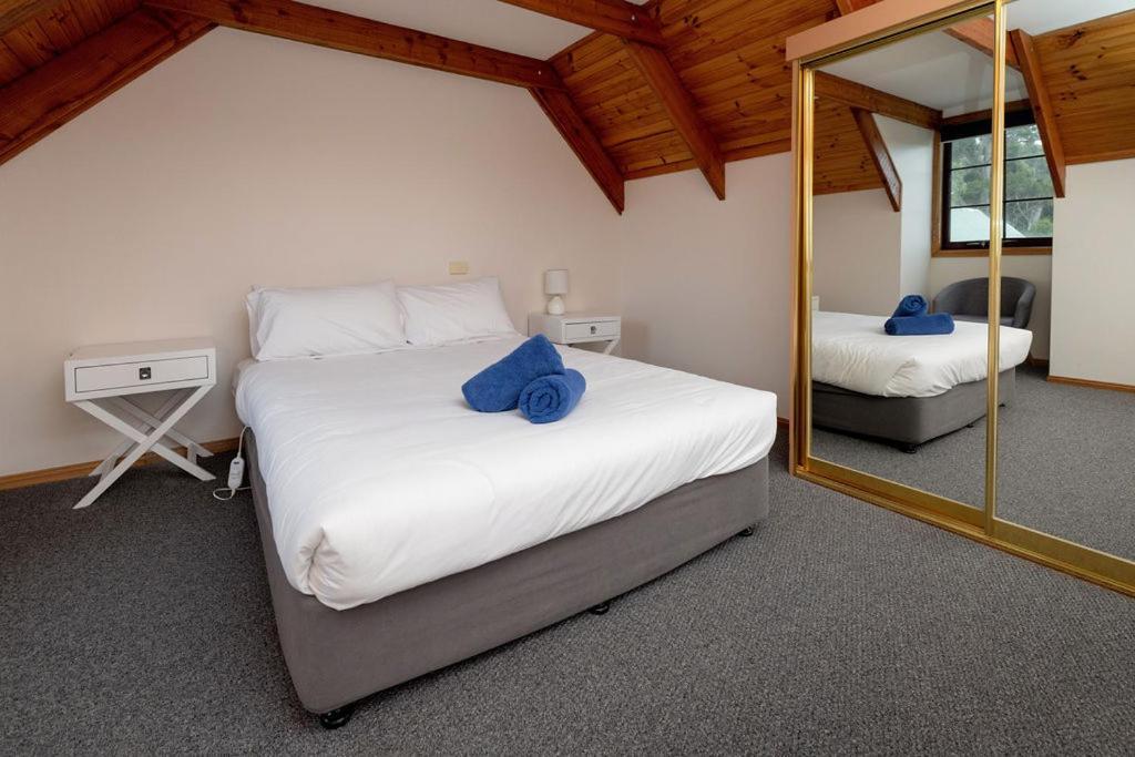 Kitty'S Cottages - Managed By Big4 Strahan Holiday Retreat Exteriér fotografie
