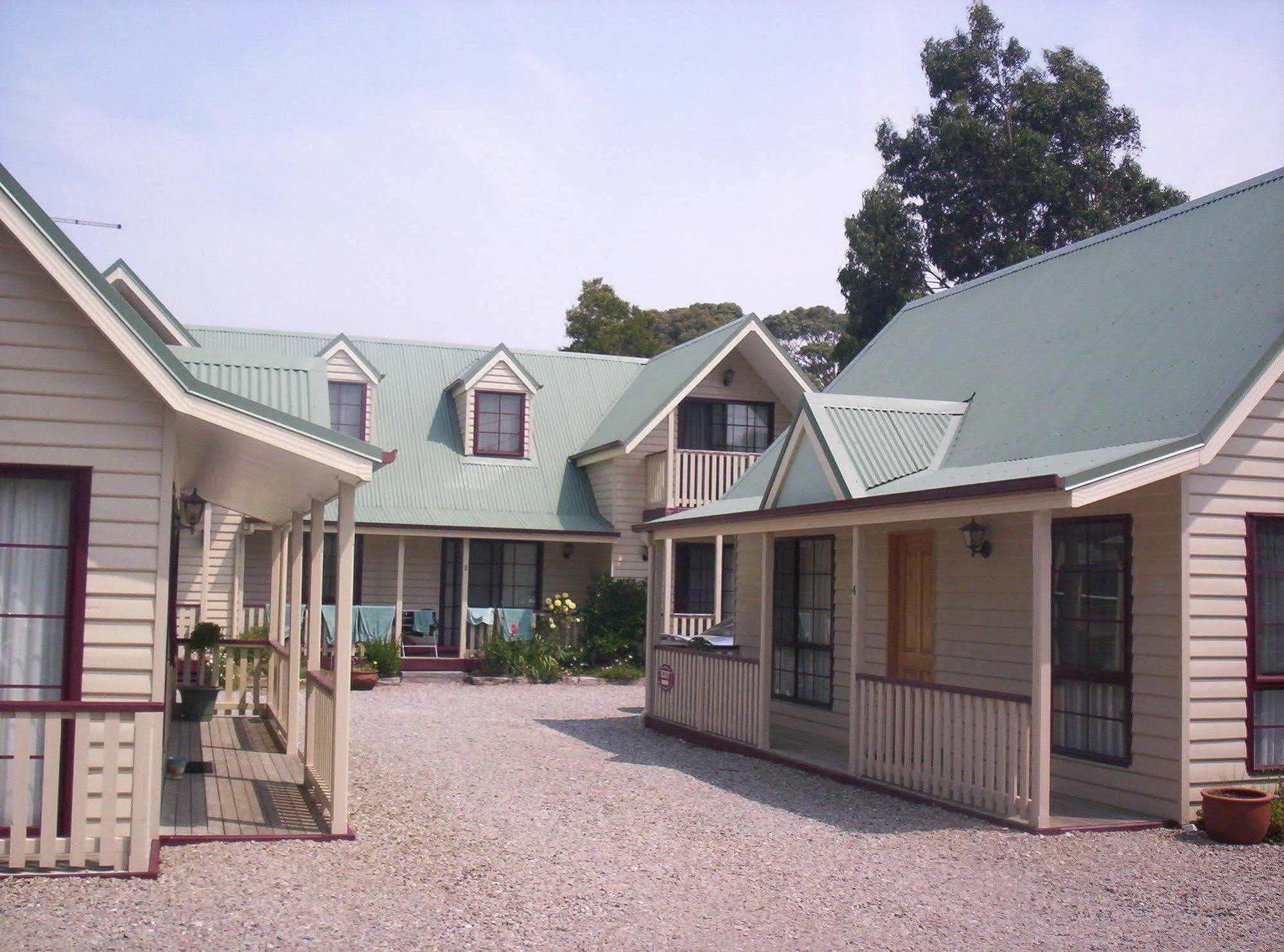 Kitty'S Cottages - Managed By Big4 Strahan Holiday Retreat Exteriér fotografie